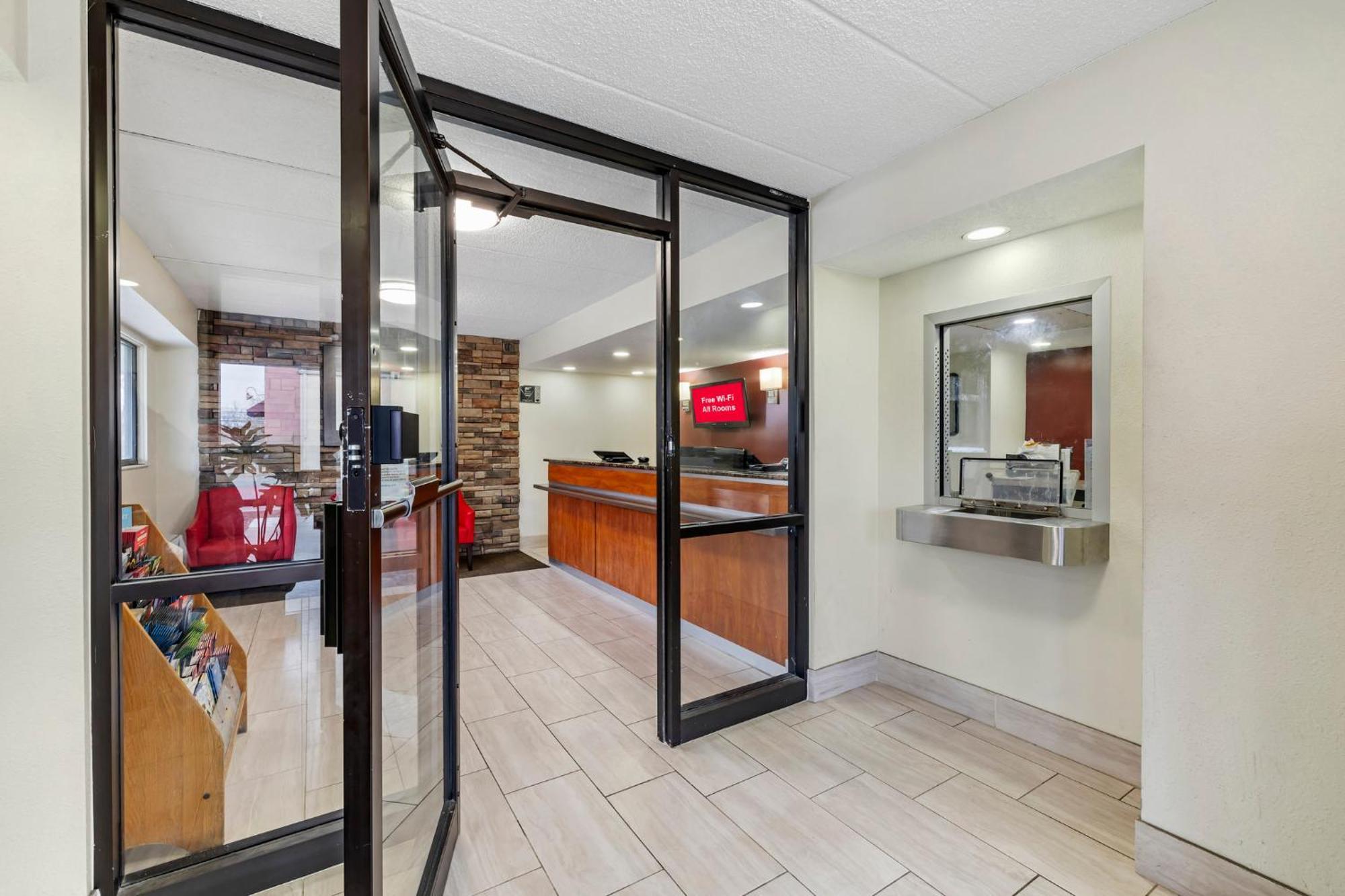 Red Roof Inn Parsippany Exterior photo